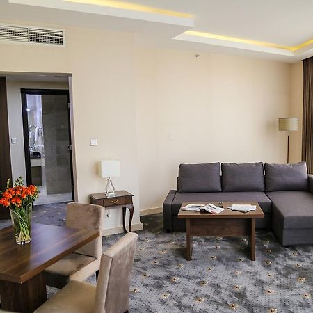 The Town Hotel Doha Exterior photo