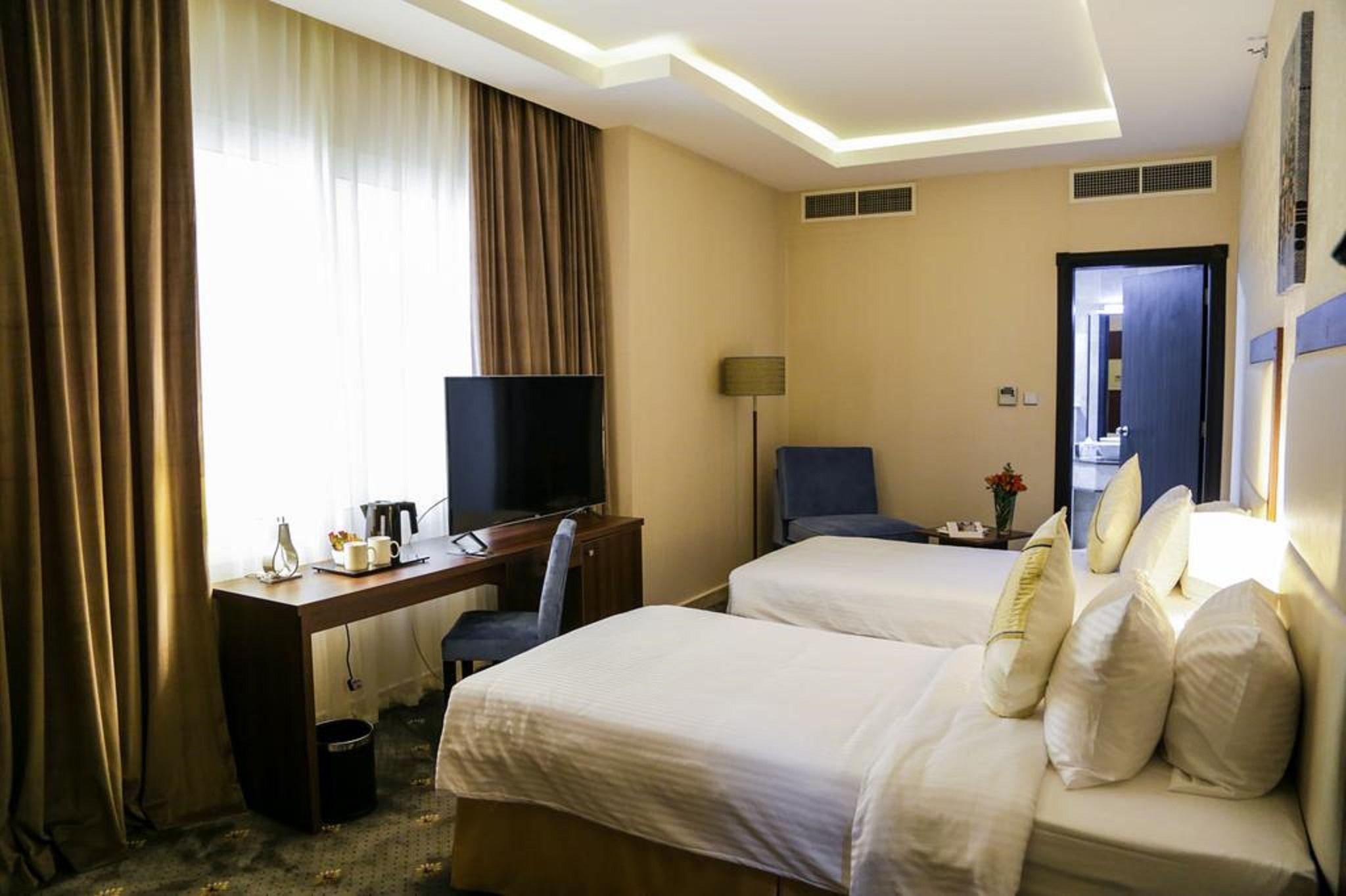The Town Hotel Doha Exterior photo