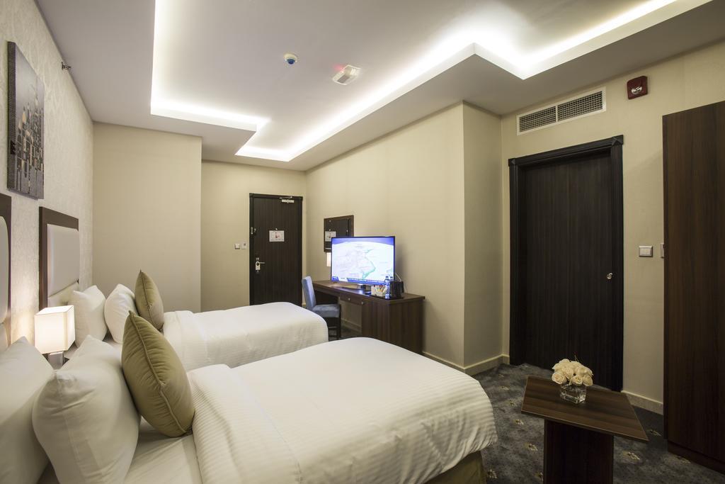 The Town Hotel Doha Exterior photo
