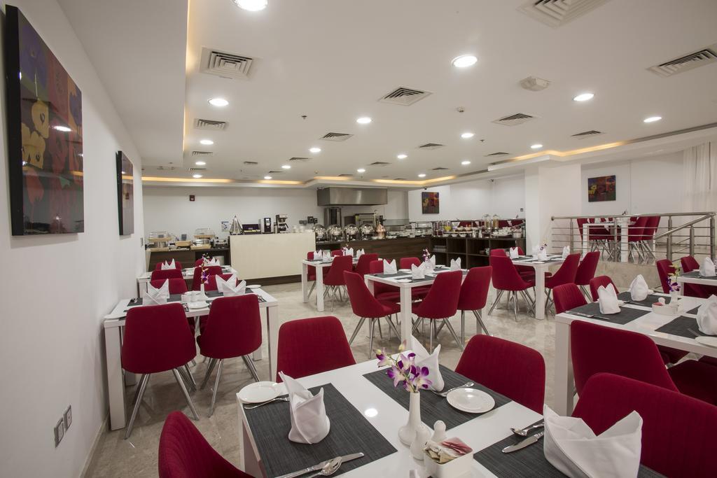 The Town Hotel Doha Exterior photo