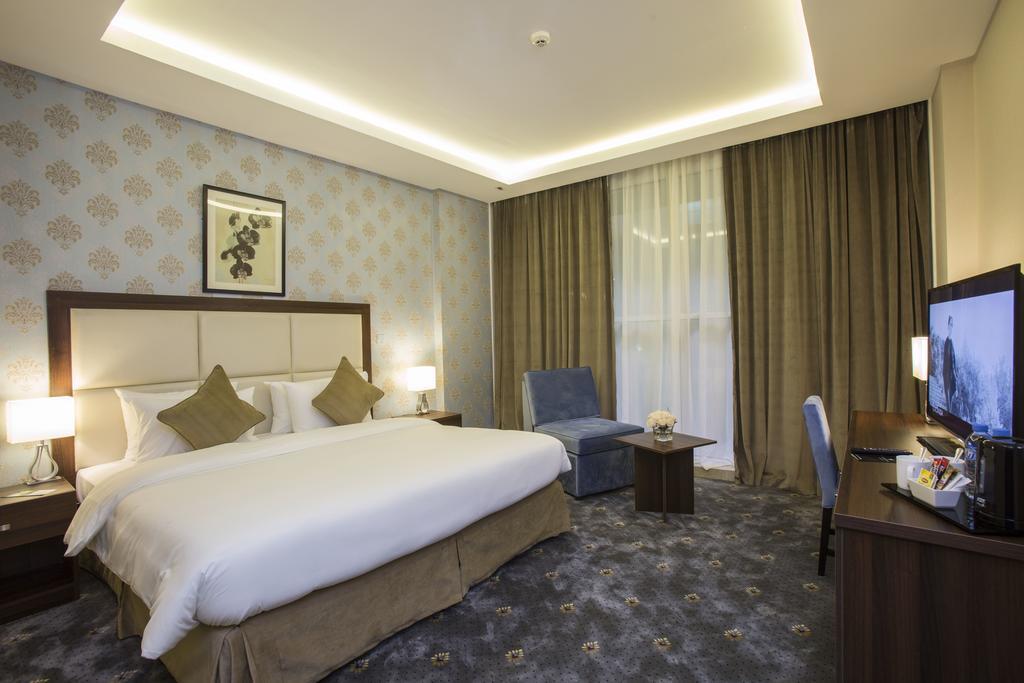 The Town Hotel Doha Exterior photo