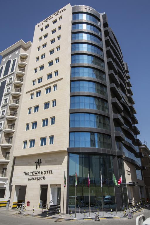 The Town Hotel Doha Exterior photo